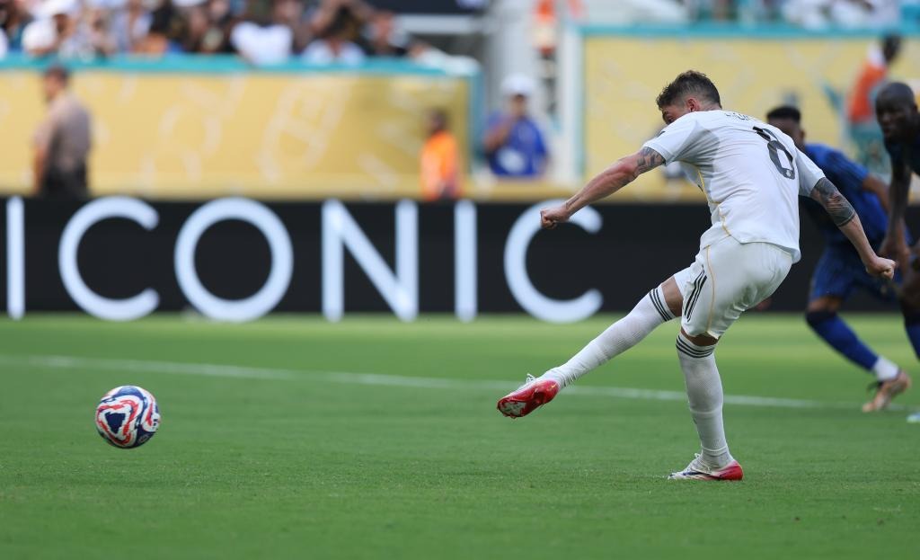 冰雪张家口滑雪场迎来高峰